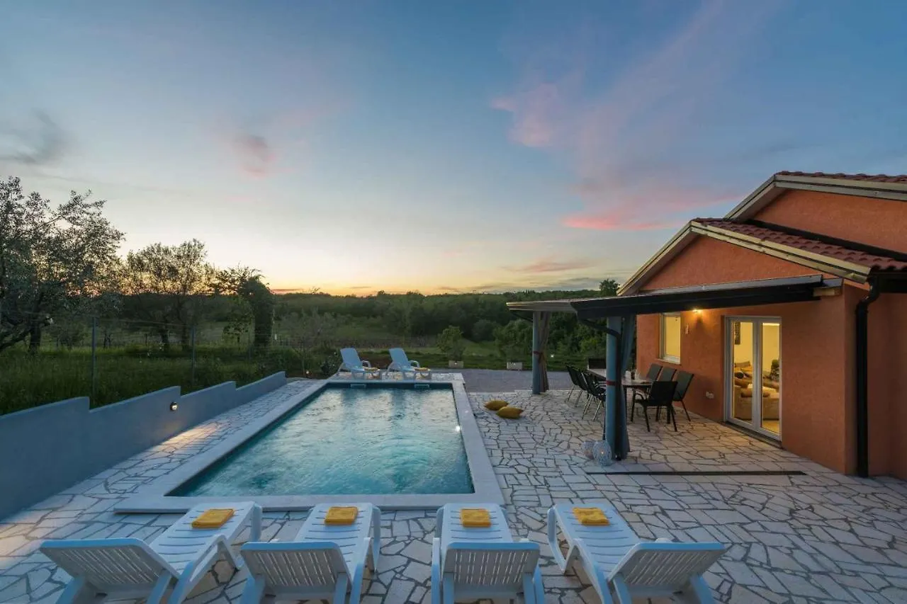 Willa Holiday Home In Buroli - Istrien 41753 Chorwacja