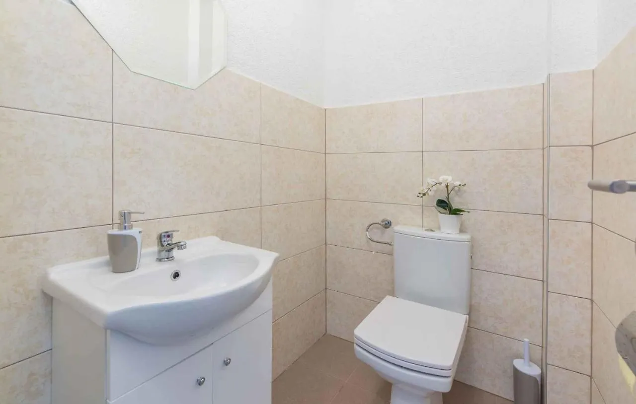 Holiday Home In Buroli - Istrien 41753 Willa