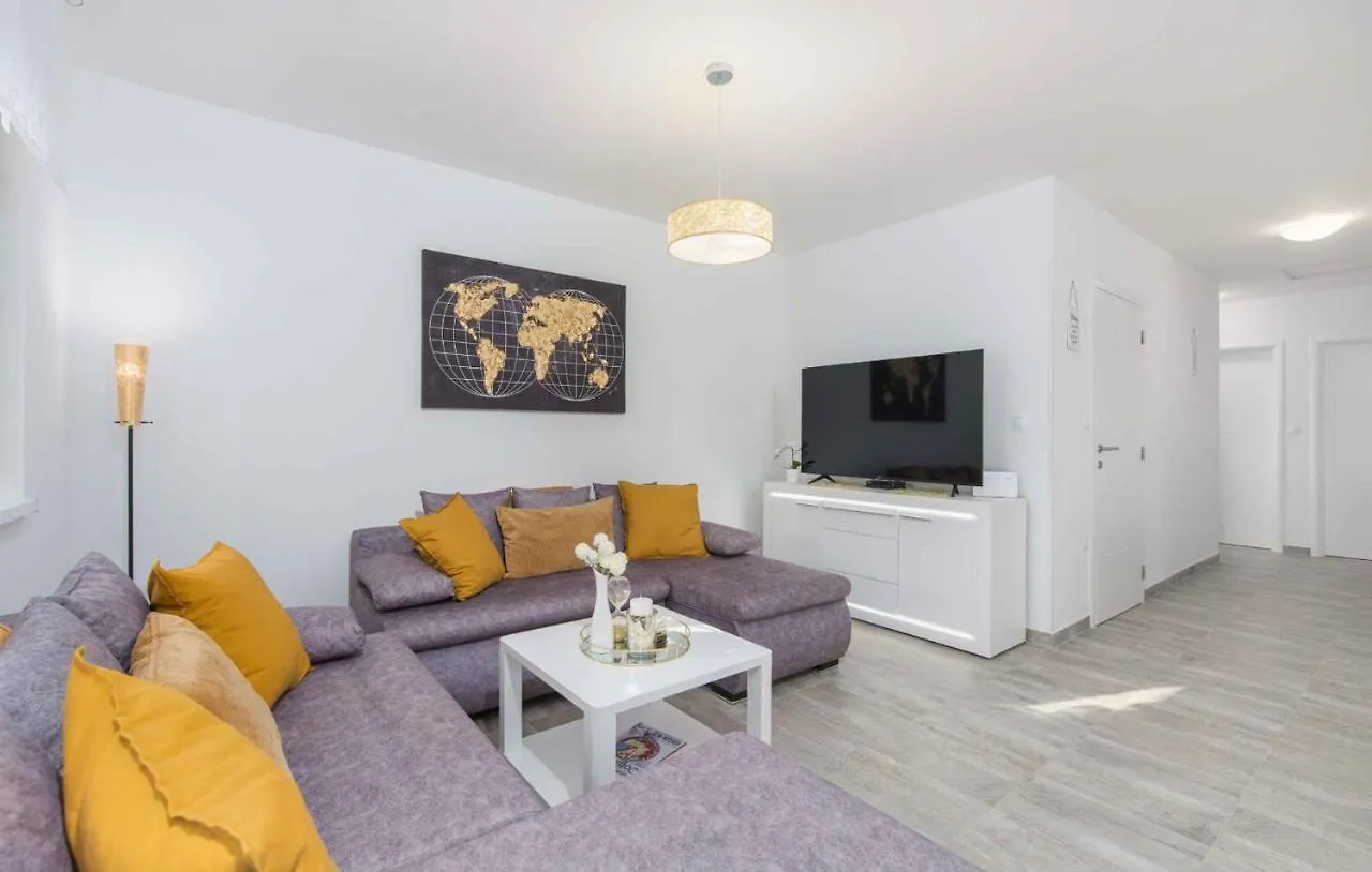 Holiday Home In Buroli - Istrien 41753